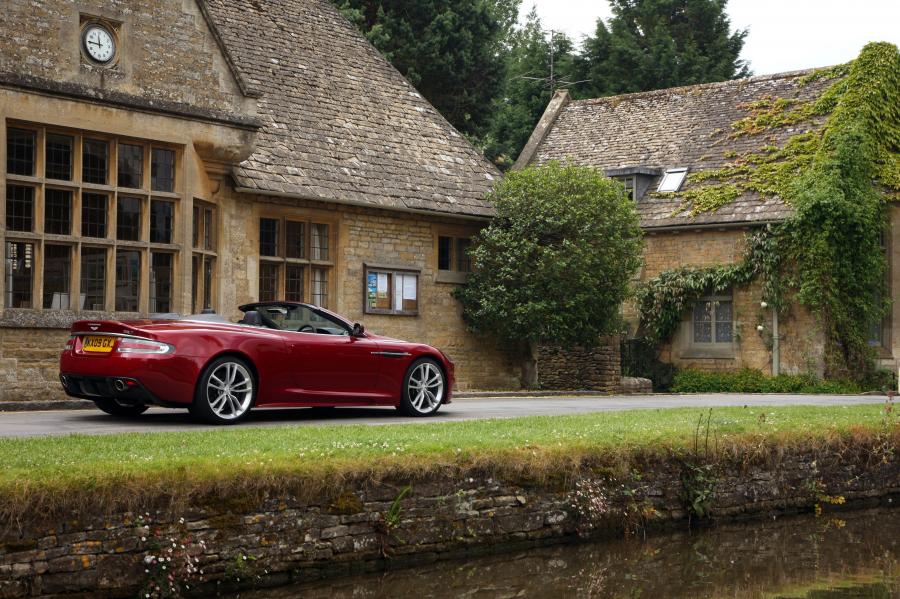  Aston Martin DBS Volante 2009 года  (UK) (фото 27 из 47)